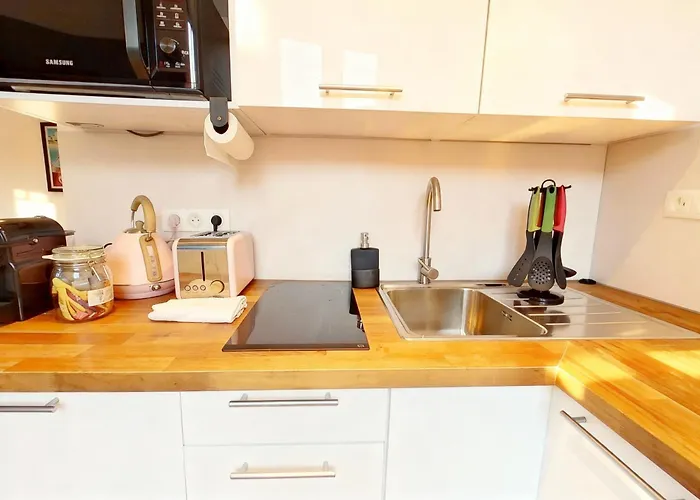 Marina Apartment *